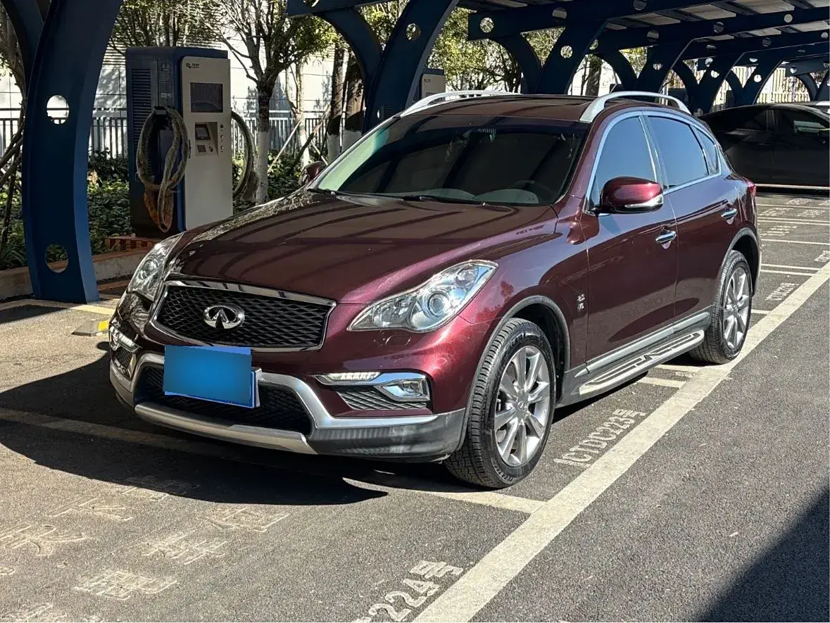 2015 Infiniti QX50 2.5L 235HP V6 7AT