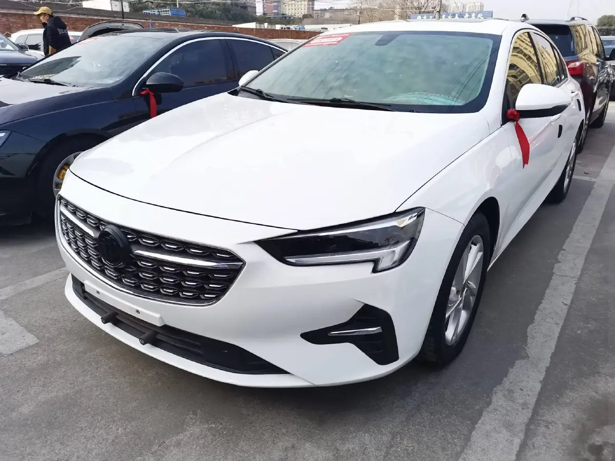 2021 Buick Regal 1.5T 169HP L4 9AT