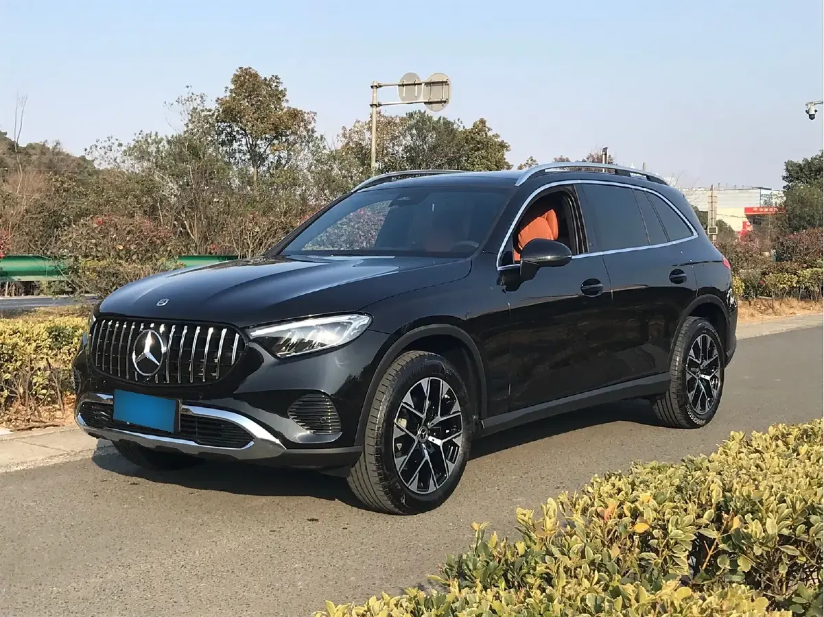 2023 Mercedes-Benz GLC Class 2.0T 204HP L4 9AT