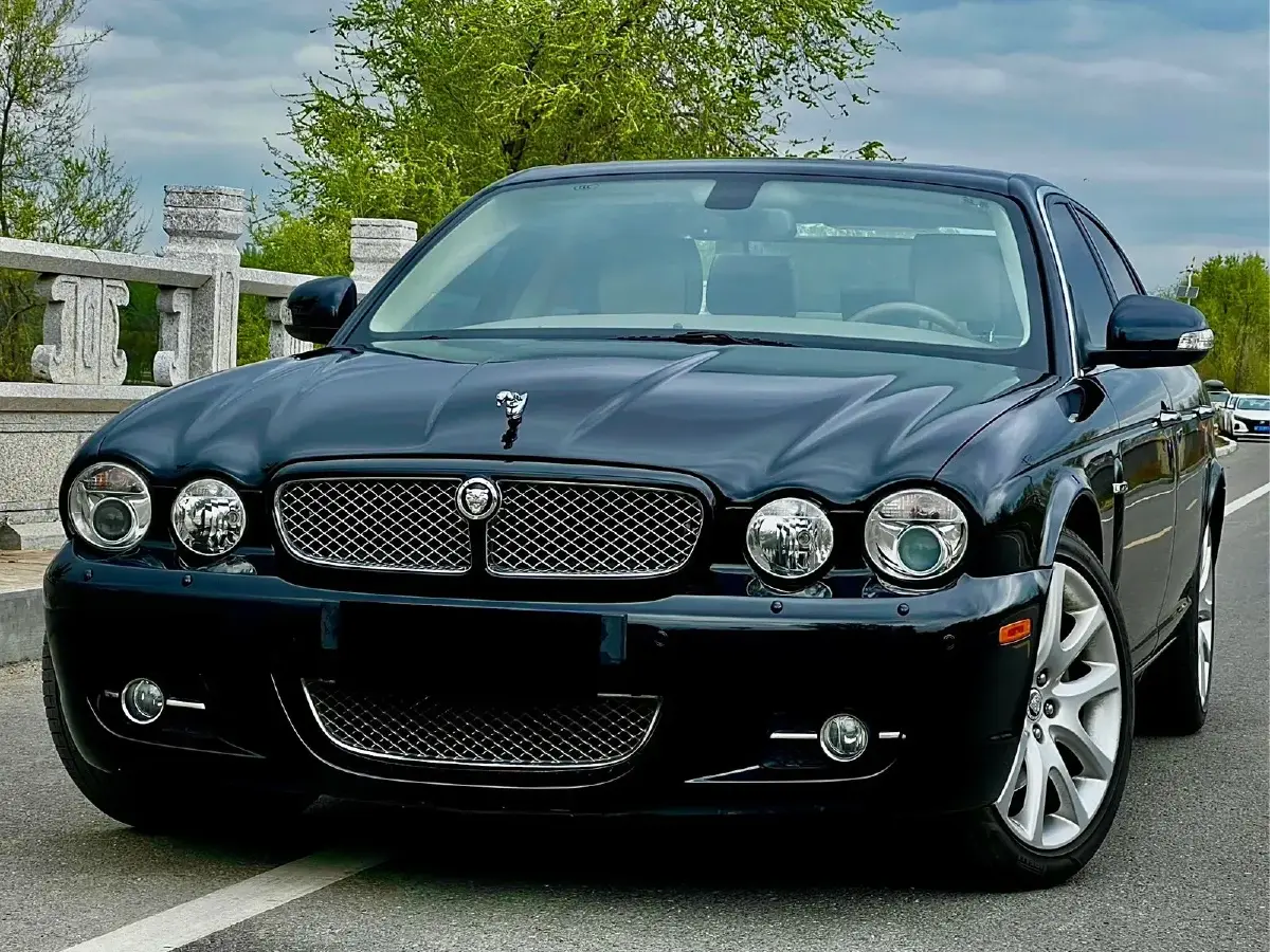 2007 Jaguar XJ 3.0L 244HP V6 6AT
