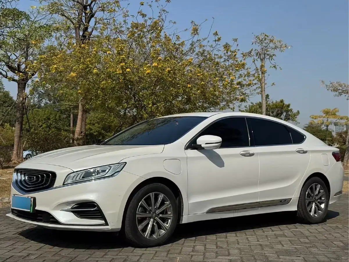 2018 Geely Emgrand GT 1.5T 180HP L3 7DCT PHEV 11.3KWH