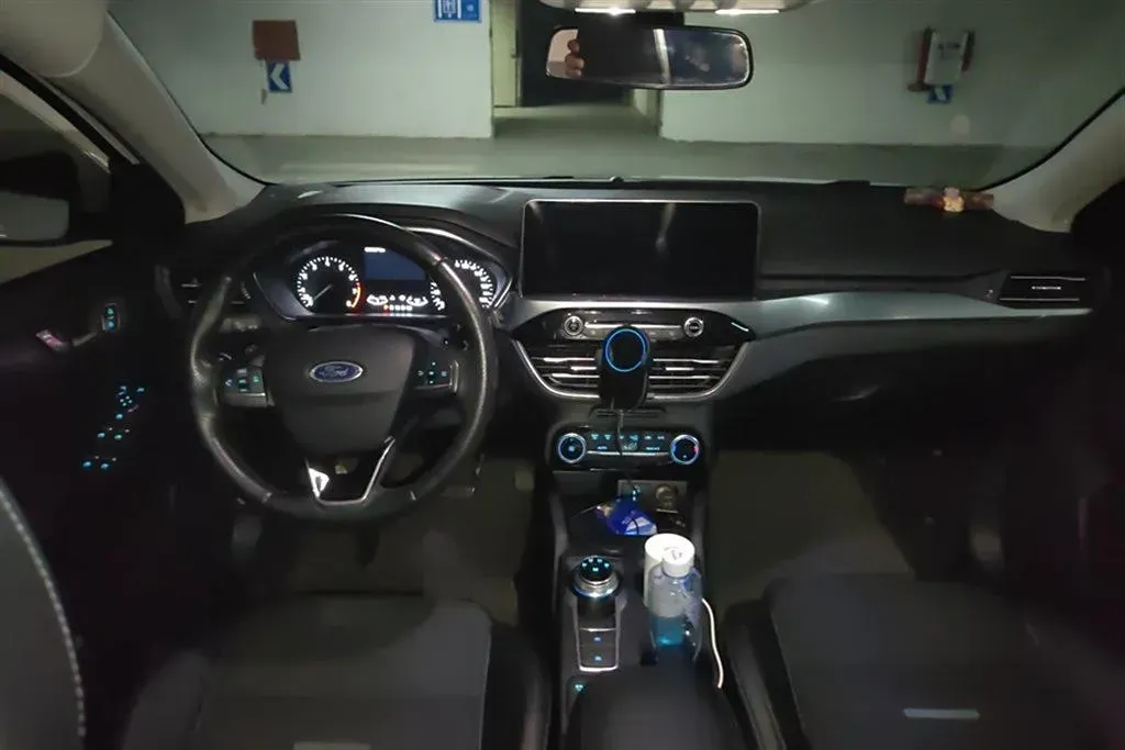 2020 Ford Focus Active 1.5T 174HP L3 8AT,autocango,china used car exporter,china ev exporter,chinese used car exporter,chinese used ev exporter