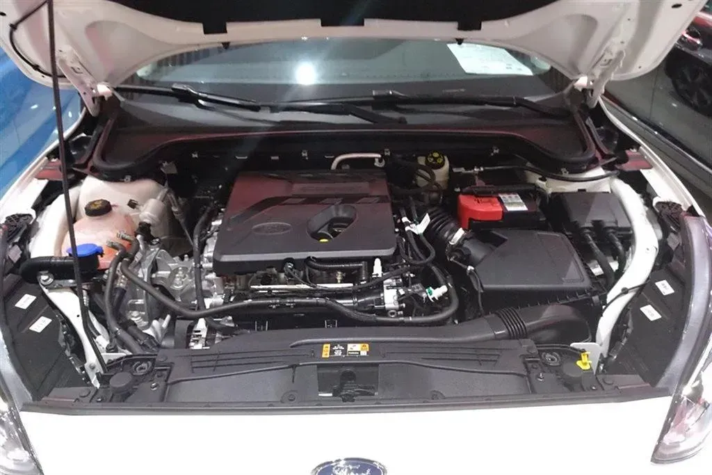 2020 Ford Focus Active 1.5T 174HP L3 8AT,autocango,china used car exporter,china ev exporter,chinese used car exporter,chinese used ev exporter