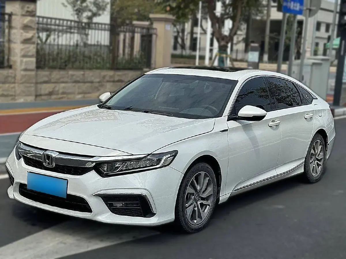 2019 Honda Inspire 1.5T 194HP L4 CVT