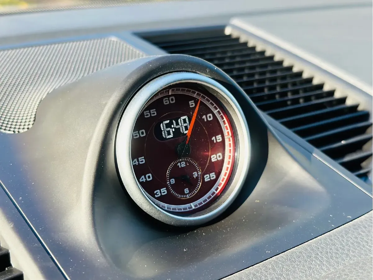 2017 Porsche Macan 2.0T 252HP L4 7DCT,autocango,china used car exporter,china ev exporter,chinese used car exporter,chinese used ev exporter