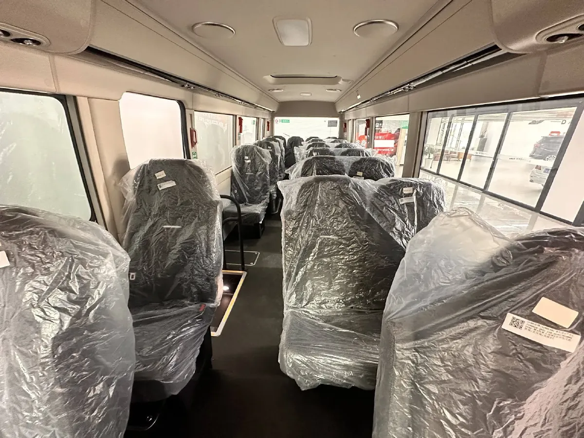 2024 HongQi GuoYue 8AT,autocango,china used car exporter,china ev exporter,chinese used car exporter,chinese used ev exporter