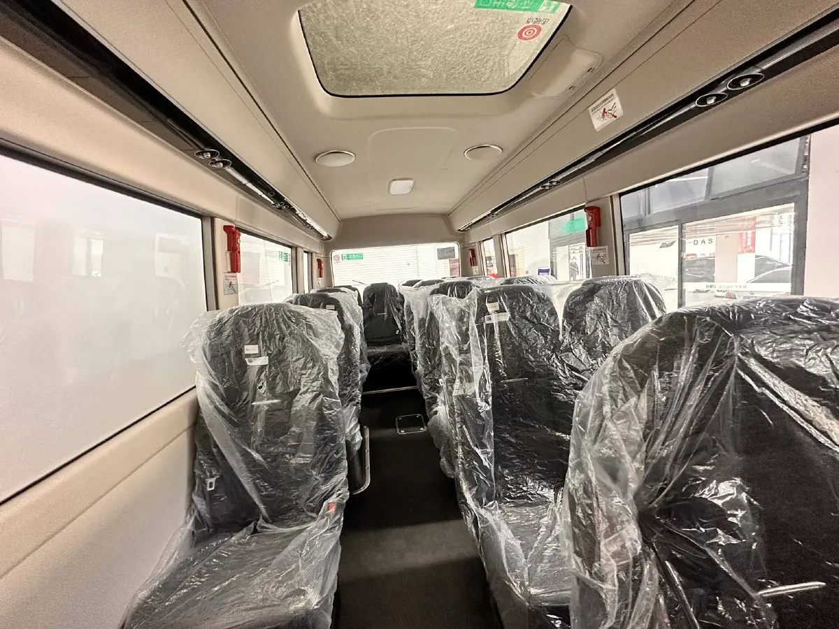 2024 HongQi GuoYue 8AT,autocango,china used car exporter,china ev exporter,chinese used car exporter,chinese used ev exporter