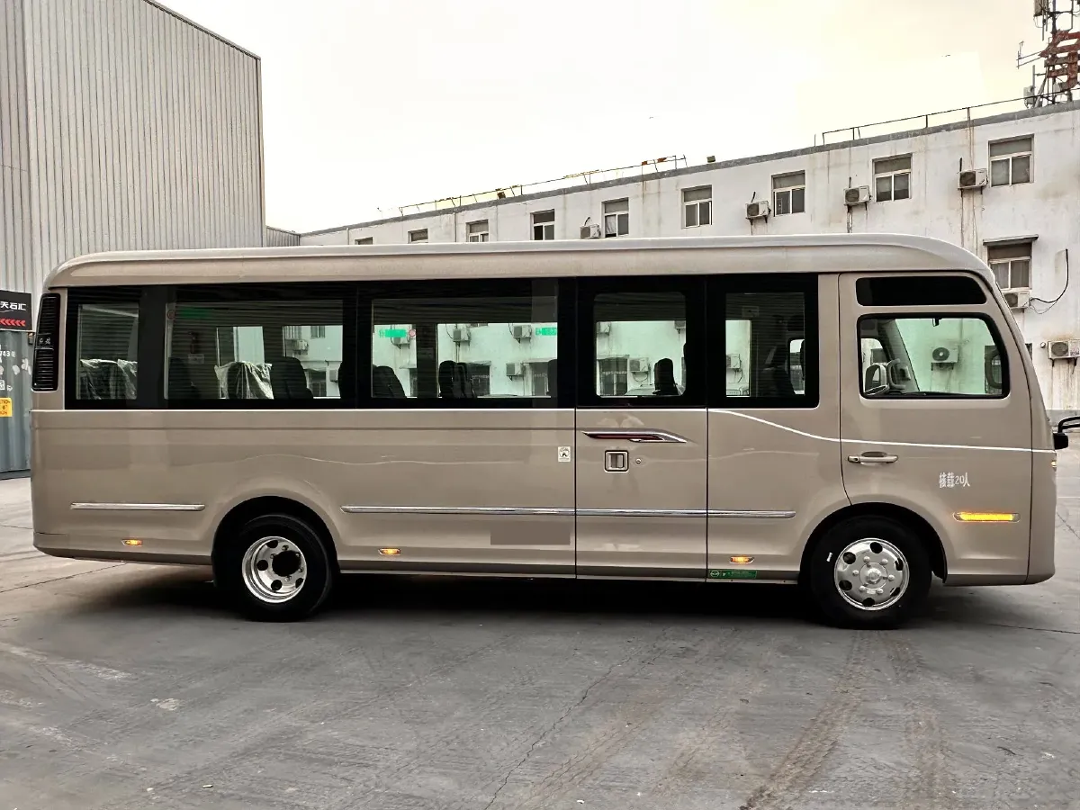 2024 HongQi GuoYue 8AT,autocango,china used car exporter,china ev exporter,chinese used car exporter,chinese used ev exporter