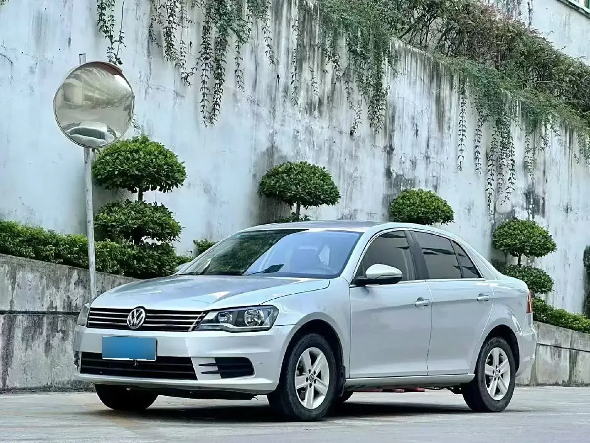 2014 Volkswagen Bora 1.6L 105HP L4 6AT