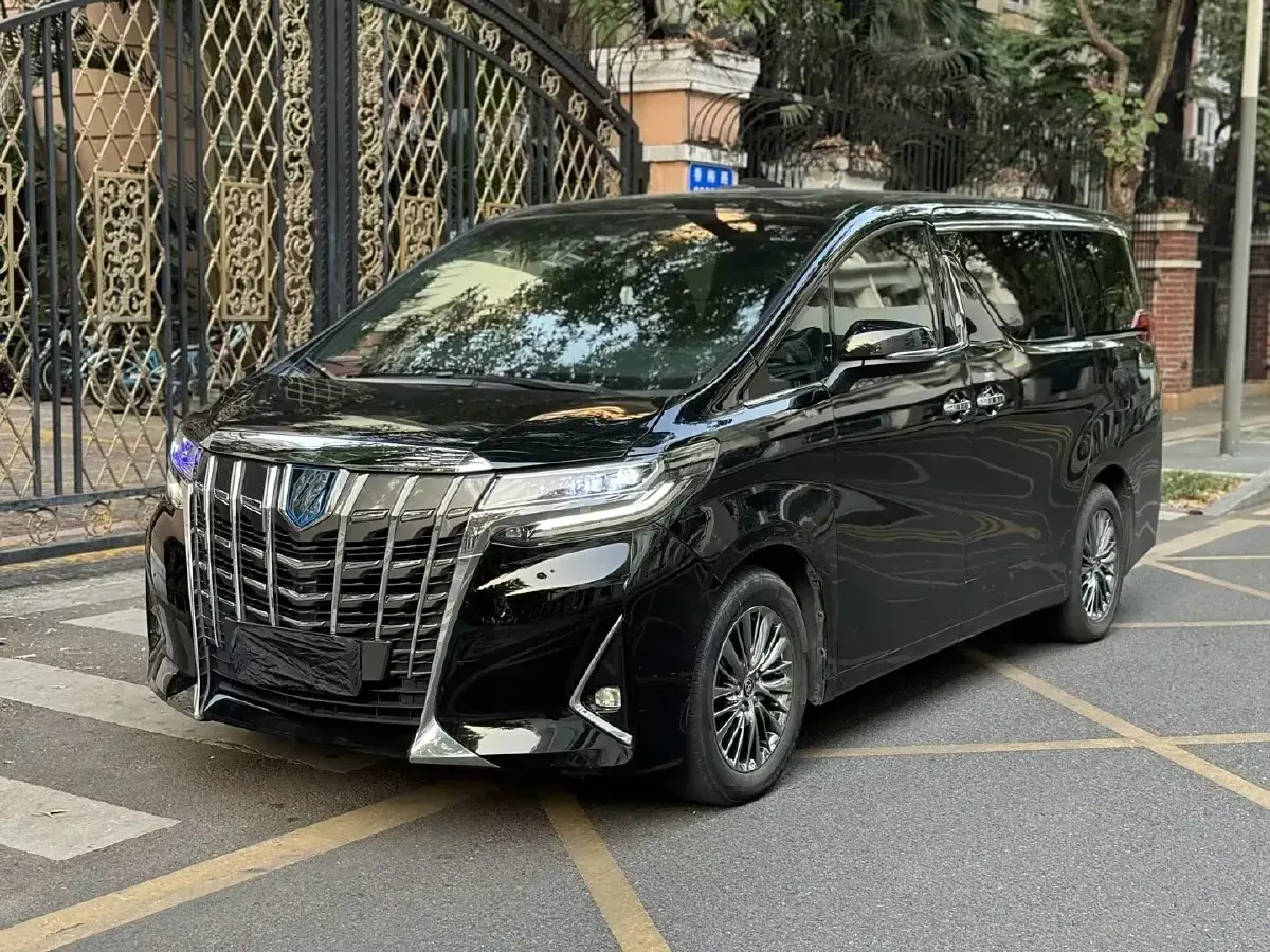 2019 Toyota Vellfire 2.5L 117HP L4 E-CVT Hybrid