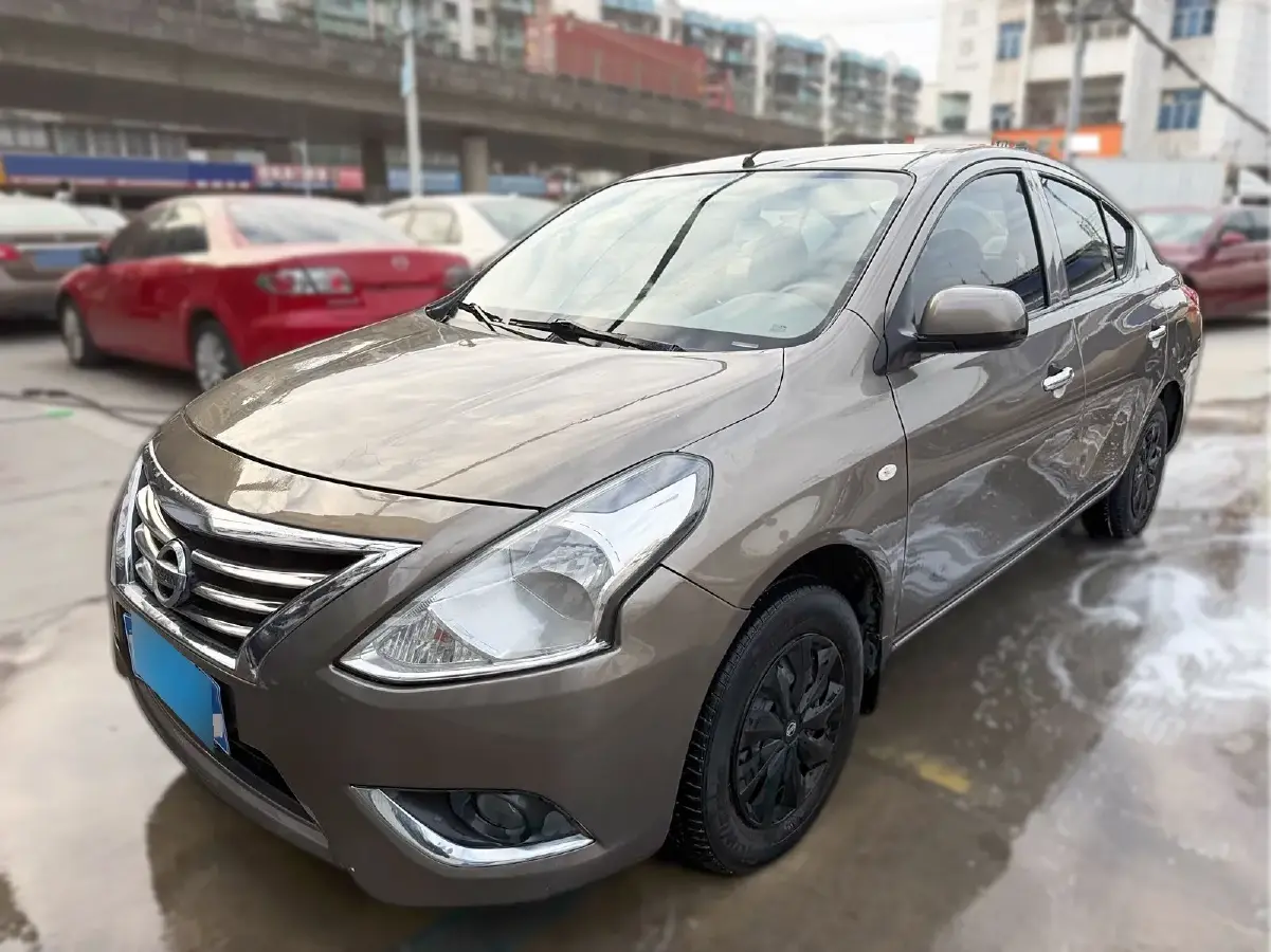 2016 Nissan Sunny 1.5L 112HP L4 CVT