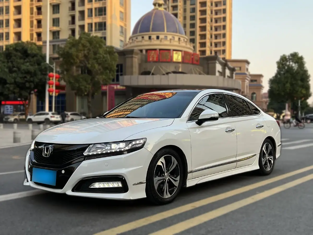 2015 Honda Spirior 2.4L 208HP L4 8DCT