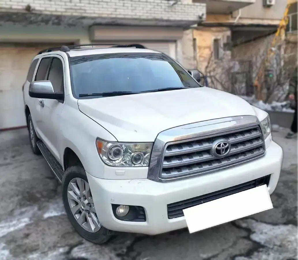 2010 Toyota Sequoia 5.7L 386HP V8 6AT