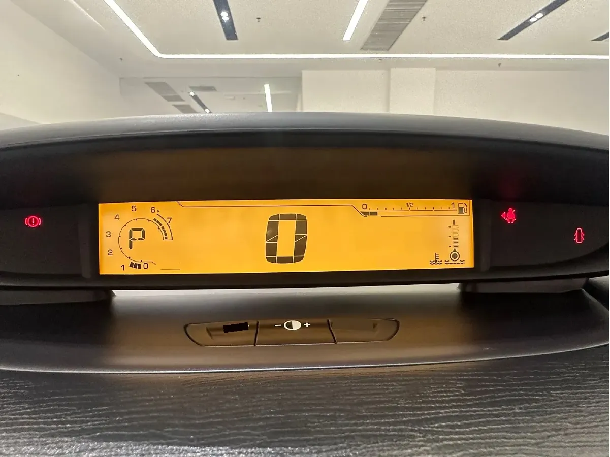 2009 Citroen C-Quatre 2.0L 147HP L4 4AT,autocango,china used car exporter,china ev exporter,chinese used car exporter,chinese used ev exporter