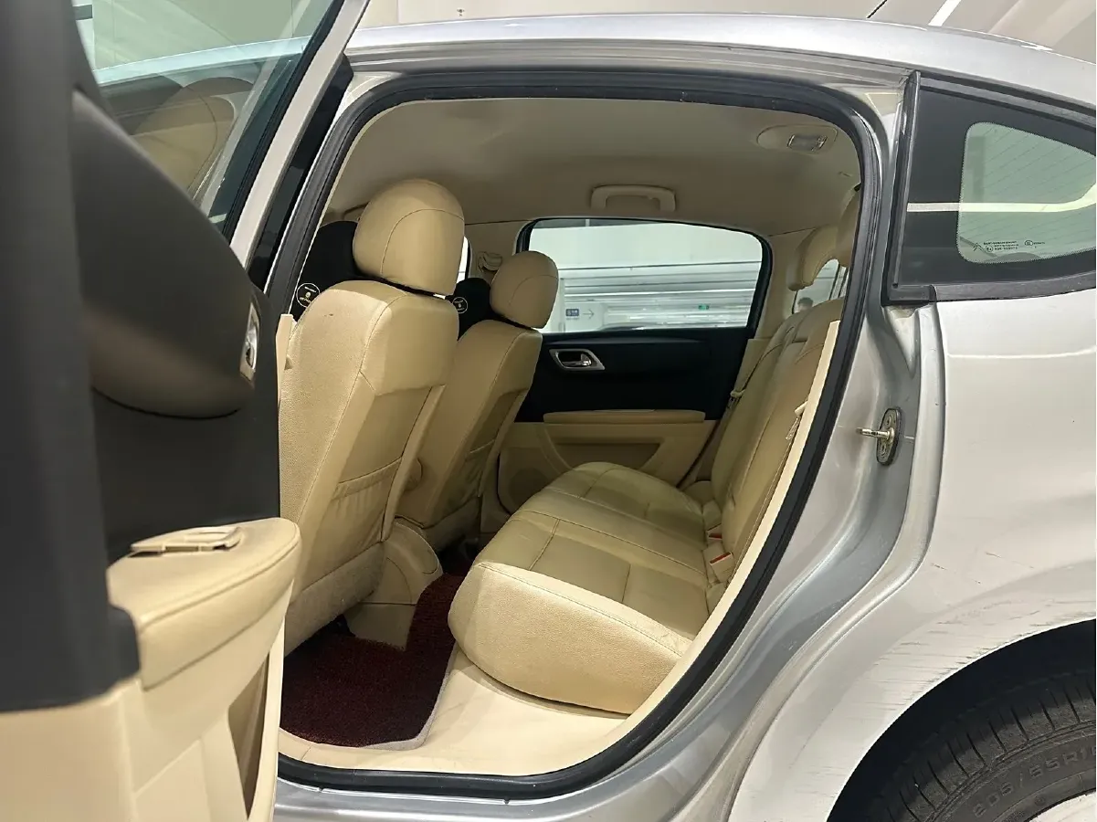 2009 Citroen C-Quatre 2.0L 147HP L4 4AT,autocango,china used car exporter,china ev exporter,chinese used car exporter,chinese used ev exporter