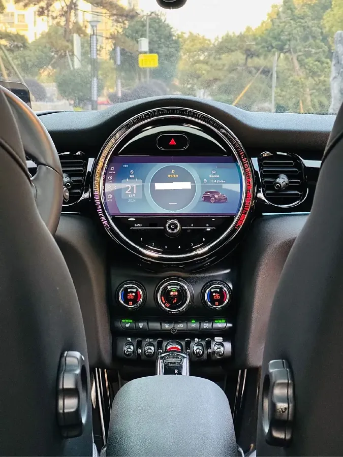 2022 MINI JCW 2.0T 231HP L4 8AT,autocango,china used car exporter,china ev exporter,chinese used car exporter,chinese used ev exporter