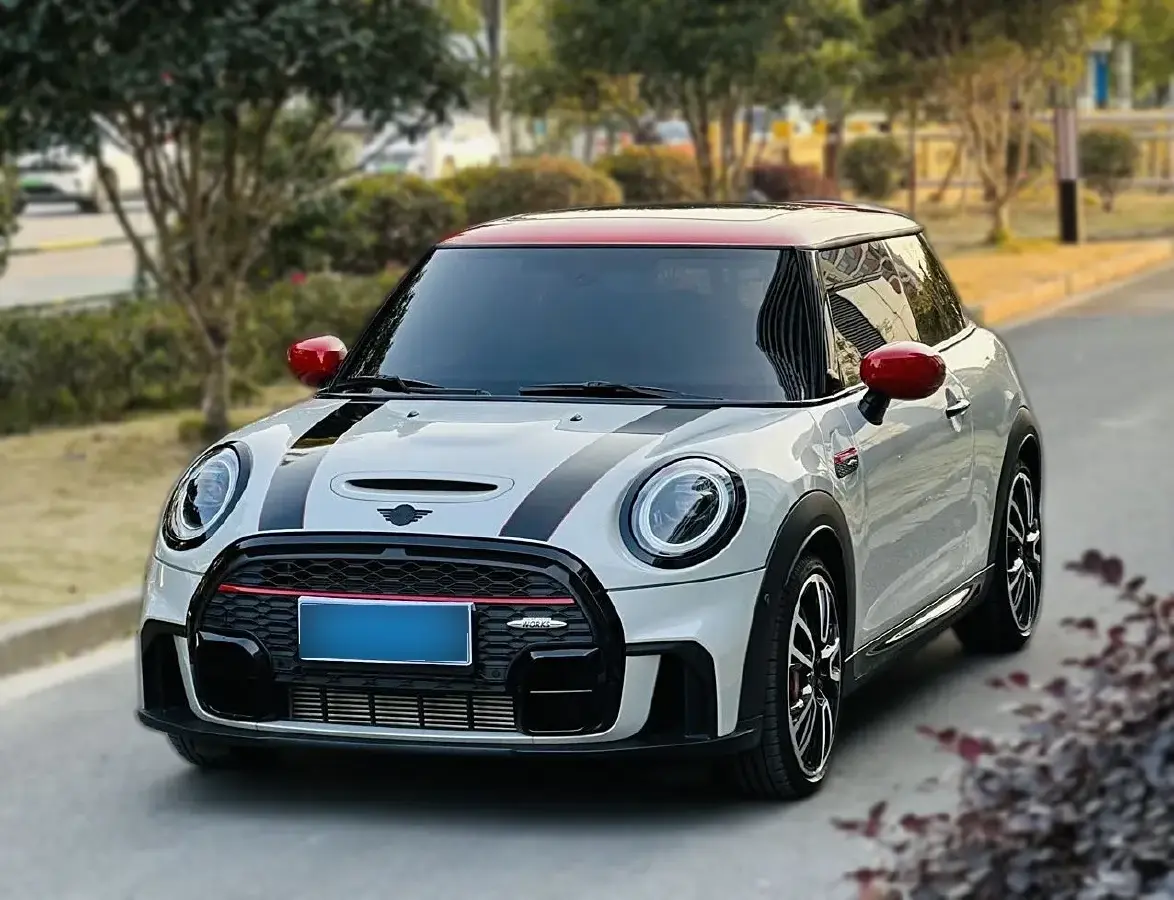 2022 MINI JCW 2.0T 231HP L4 8AT