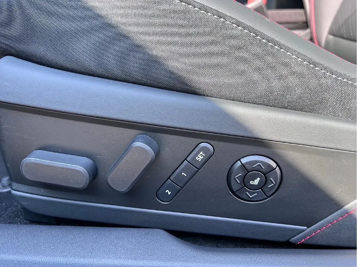 2024 MINI COOPER BEV 51.5KWH,autocango,china used car exporter,china ev exporter,chinese used car exporter,chinese used ev exporter