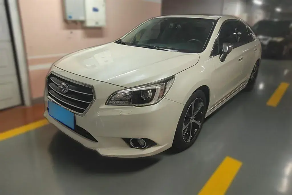 2016 Subaru Legacy 2.0T 241HP H4 CVT
