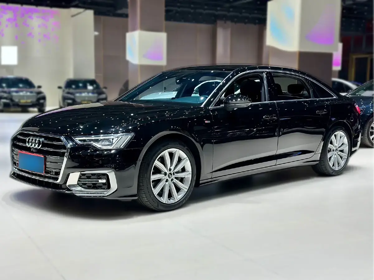 2024 Audi A6L 2.0T 245HP L4 7DCT