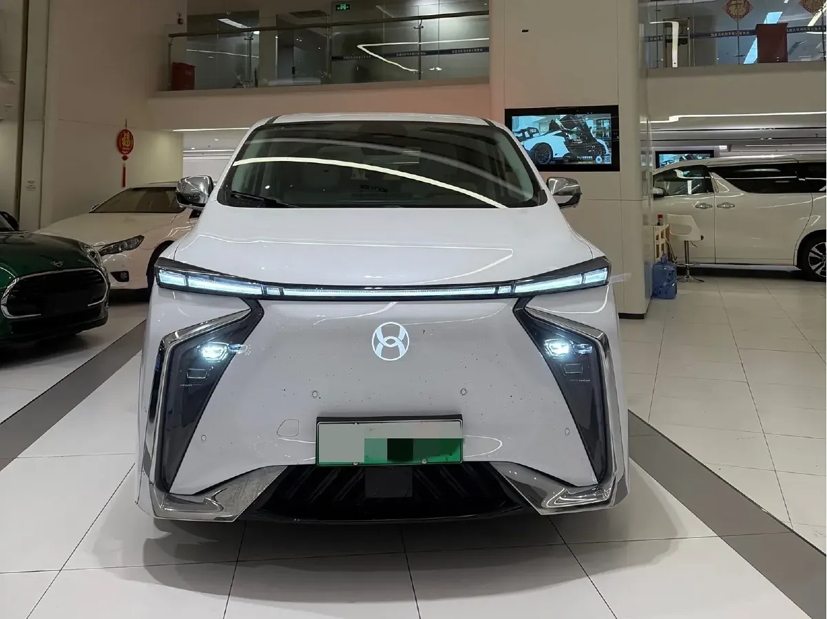 2023 Hycan V09 BEV 95.16KWH,autocango,china used car exporter,china ev exporter,chinese used car exporter,chinese used ev exporter