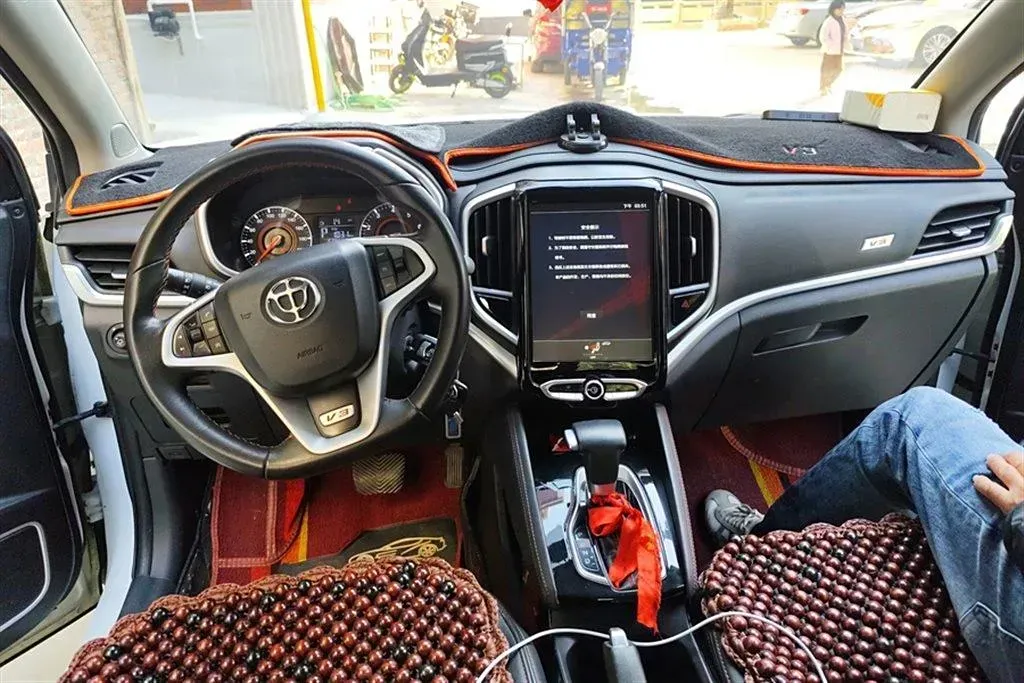 2017 Brilliance Auto V3 1.5L 112HP L4 5AT,autocango,china used car exporter,china ev exporter,chinese used car exporter,chinese used ev exporter