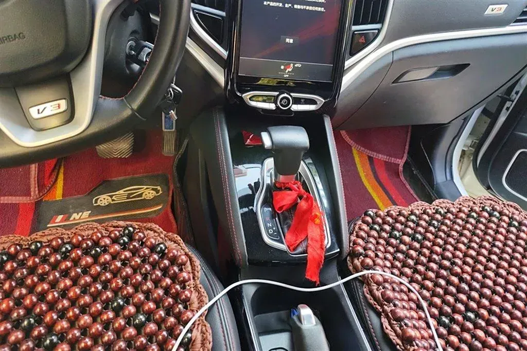 2017 Brilliance Auto V3 1.5L 112HP L4 5AT,autocango,china used car exporter,china ev exporter,chinese used car exporter,chinese used ev exporter