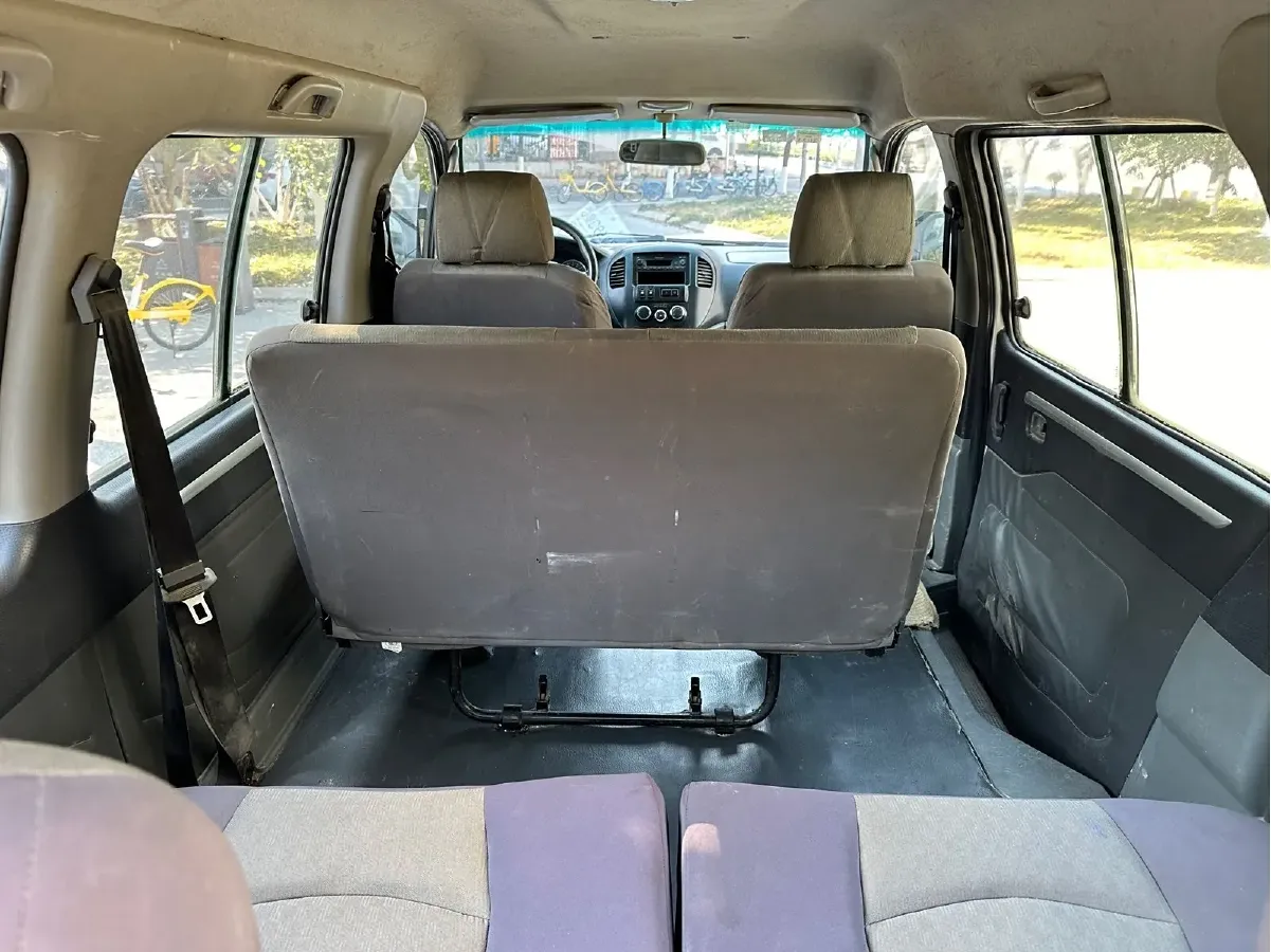 2013 DongFeng Forthing LingZhi 1.6L 113HP L4 5MT,autocango,china used car exporter,china ev exporter,chinese used car exporter,chinese used ev exporter