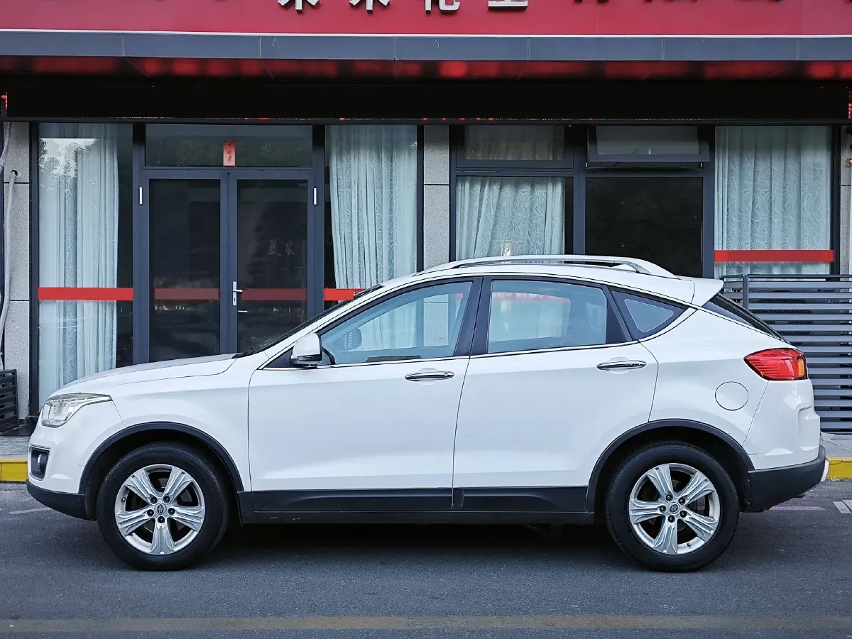 2015 Bestune X80 2.0L 147HP L4 6AT,autocango,china used car exporter,china ev exporter,chinese used car exporter,chinese used ev exporter