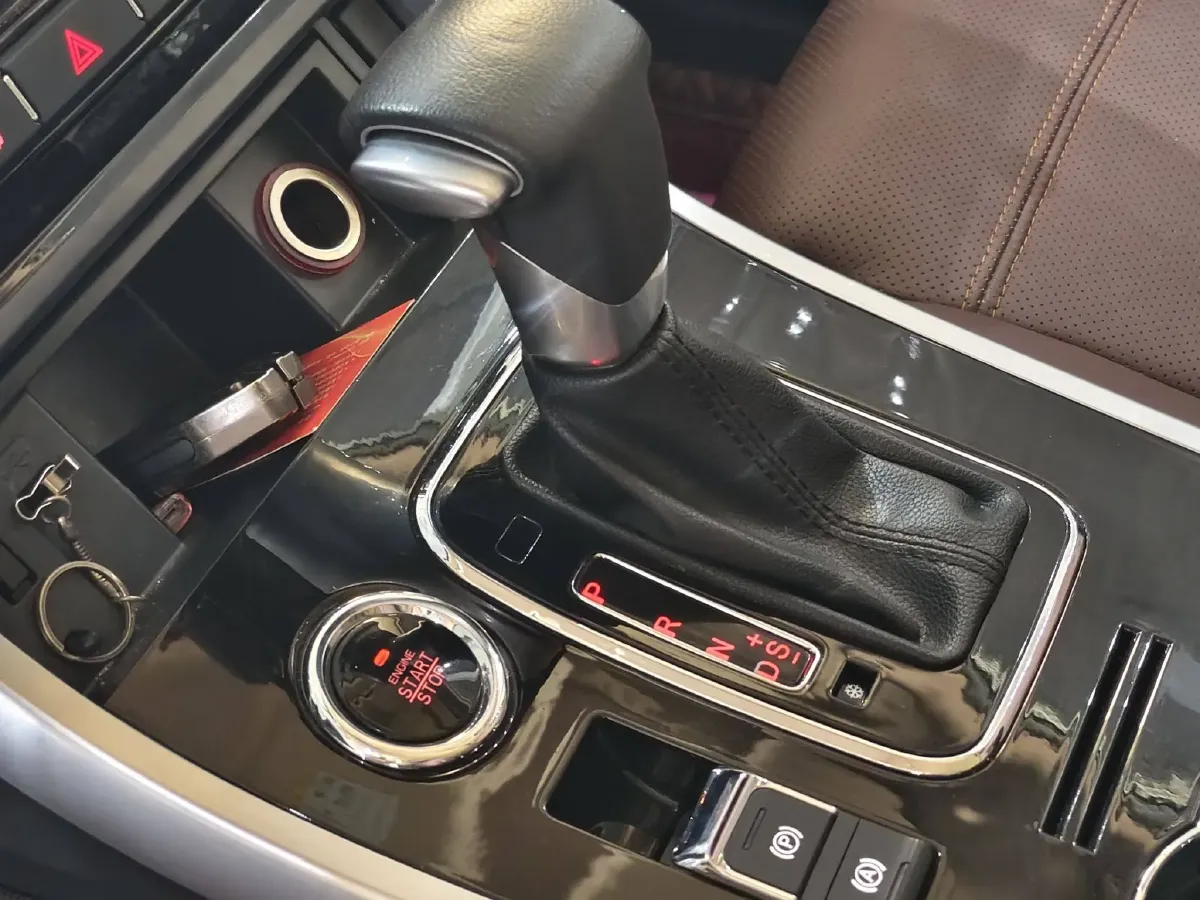 2017 Yema T70 1.8T 160HP L4 CVT,autocango,china used car exporter,china ev exporter,chinese used car exporter,chinese used ev exporter