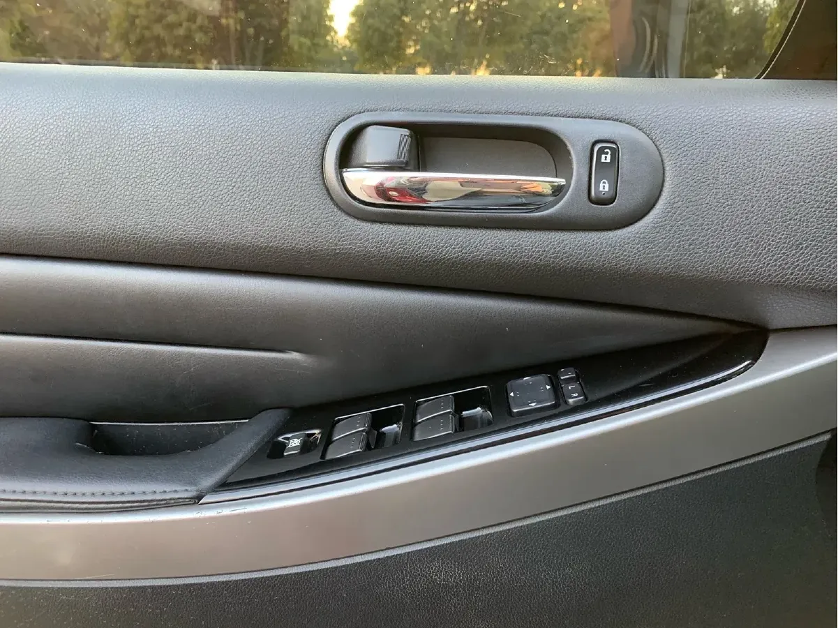 2011 Mazda CX-7 2.5L 163HP L4 5AT,autocango,china used car exporter,china ev exporter,chinese used car exporter,chinese used ev exporter