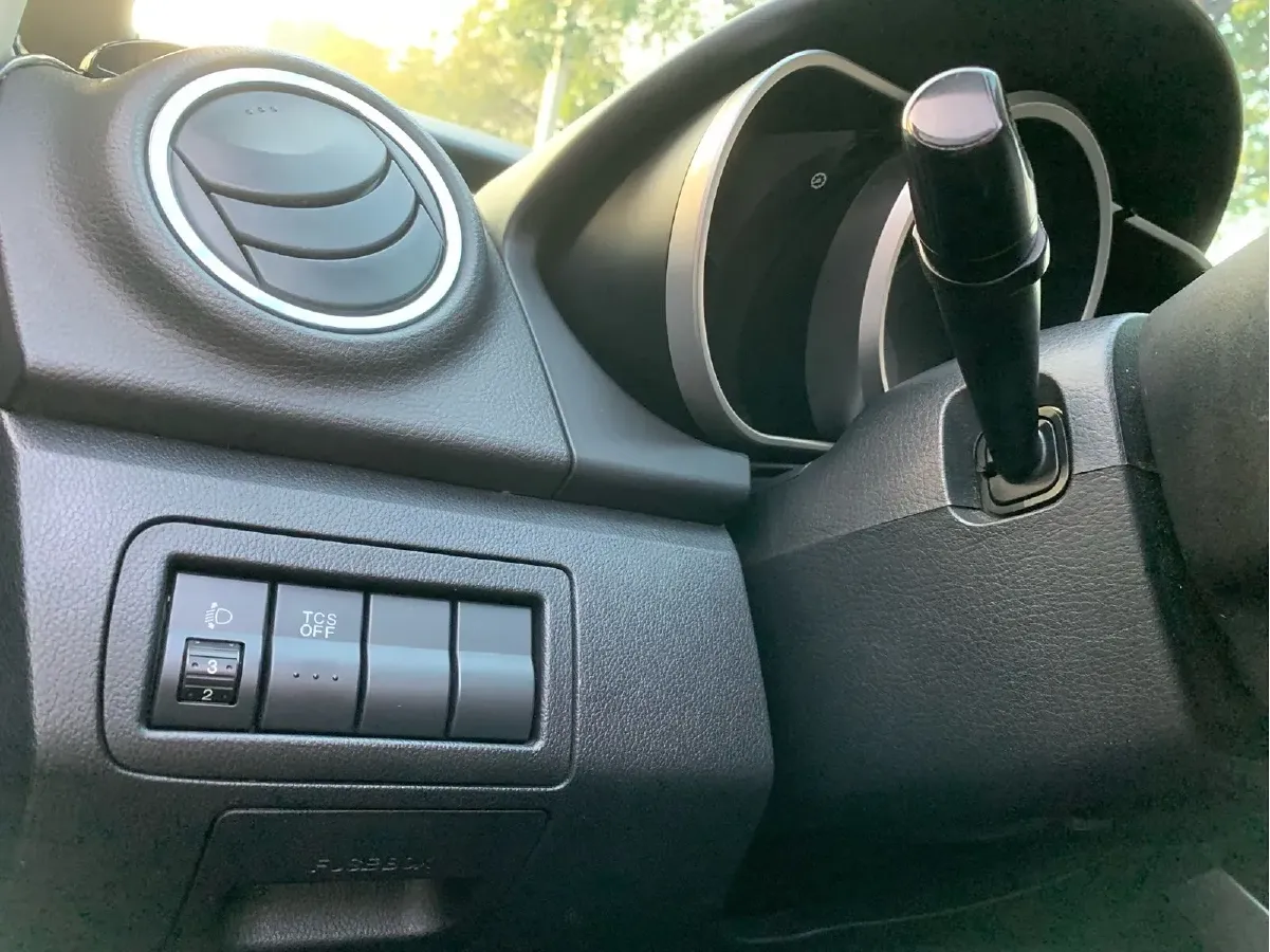 2011 Mazda CX-7 2.5L 163HP L4 5AT,autocango,china used car exporter,china ev exporter,chinese used car exporter,chinese used ev exporter