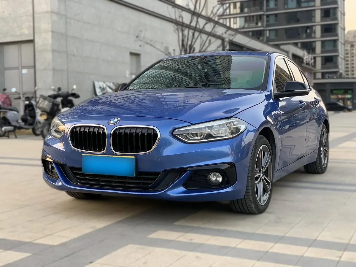 2018 BMW 1 Series 1.5T 136HP L3 6AT