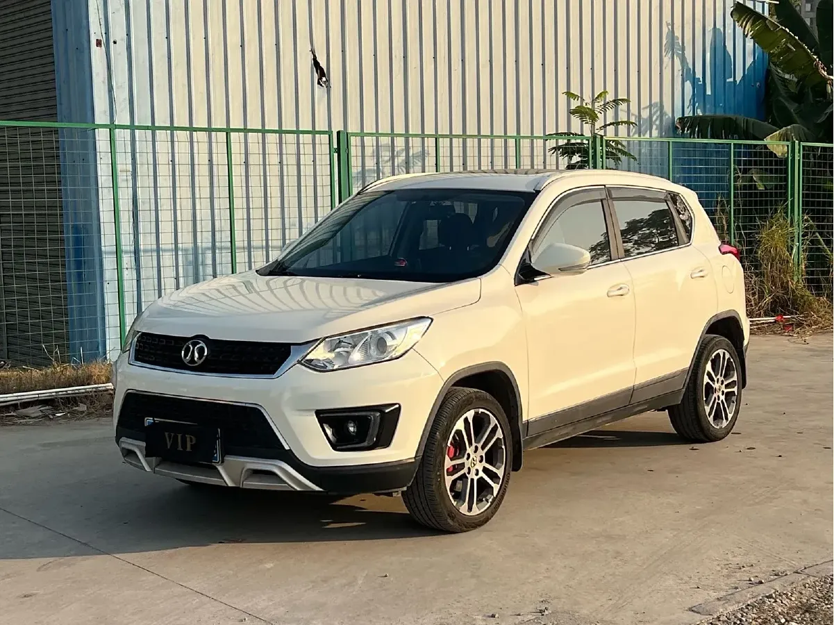 2016 BeiJing Auto Senova X35 1.5L 116HP L4 4AT,autocango,china used car exporter,china ev exporter,chinese used car exporter,chinese used ev exporter