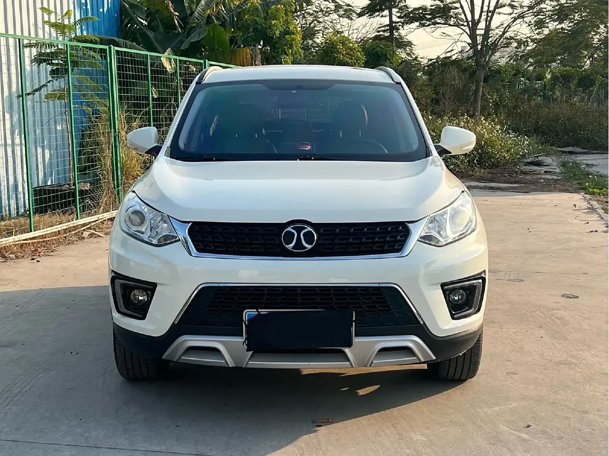 2016 BeiJing Auto Senova X35 1.5L 116HP L4 4AT,autocango,china used car exporter,china ev exporter,chinese used car exporter,chinese used ev exporter