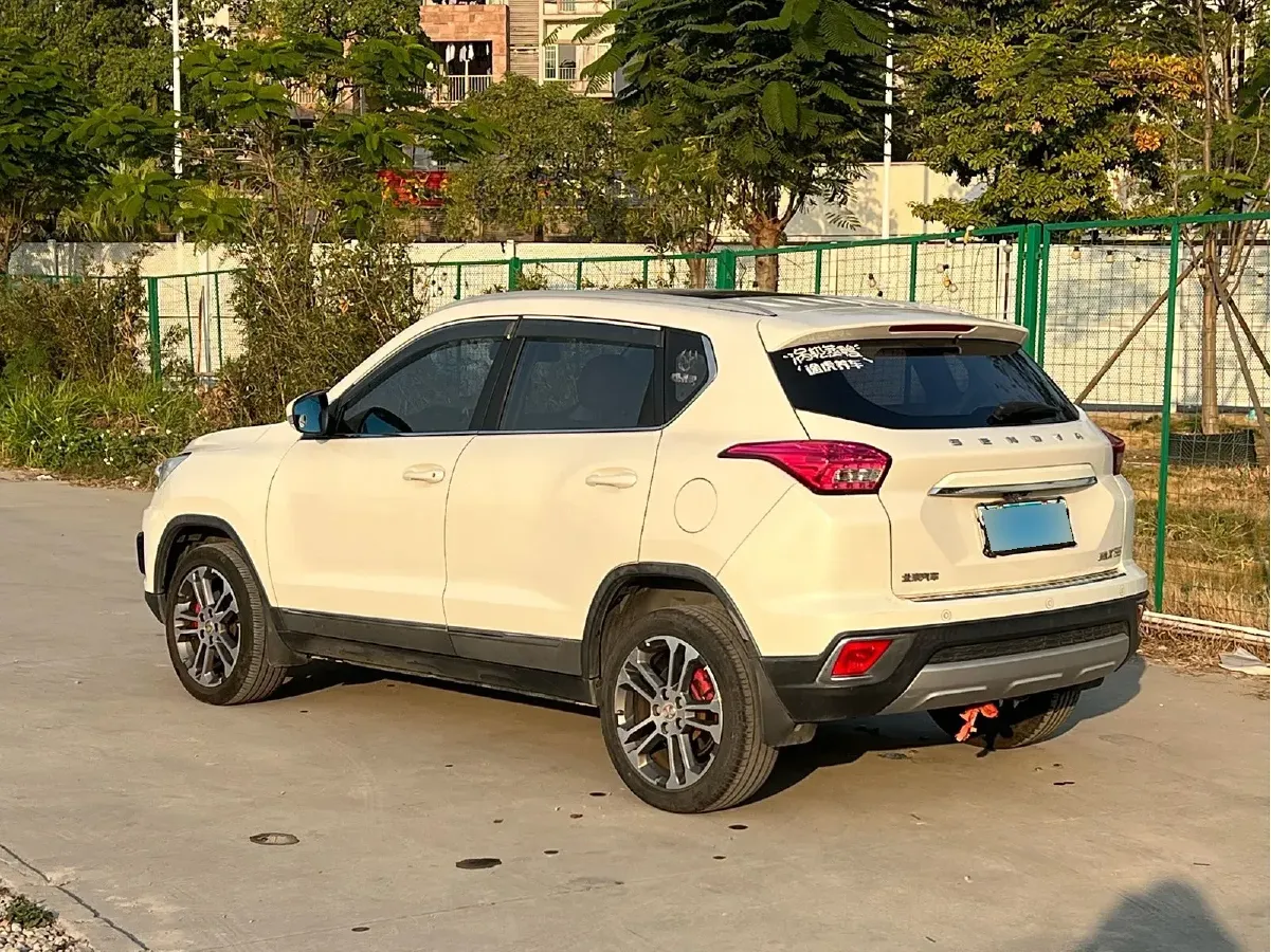 2016 BeiJing Auto Senova X35 1.5L 116HP L4 4AT,autocango,china used car exporter,china ev exporter,chinese used car exporter,chinese used ev exporter