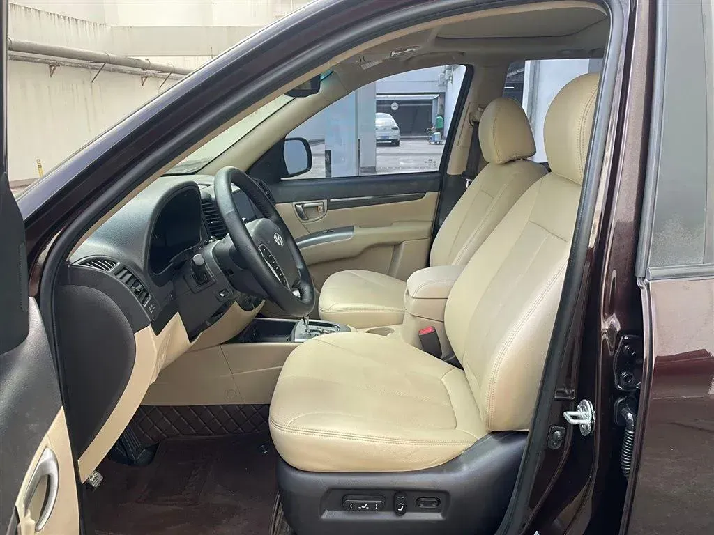 2011 Hyundai Santafe Classic 2.4L 174HP L4 6AT,autocango,china used car exporter,china ev exporter,chinese used car exporter,chinese used ev exporter
