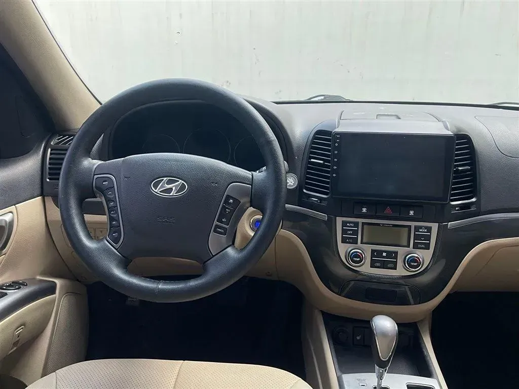 2011 Hyundai Santafe Classic 2.4L 174HP L4 6AT,autocango,china used car exporter,china ev exporter,chinese used car exporter,chinese used ev exporter