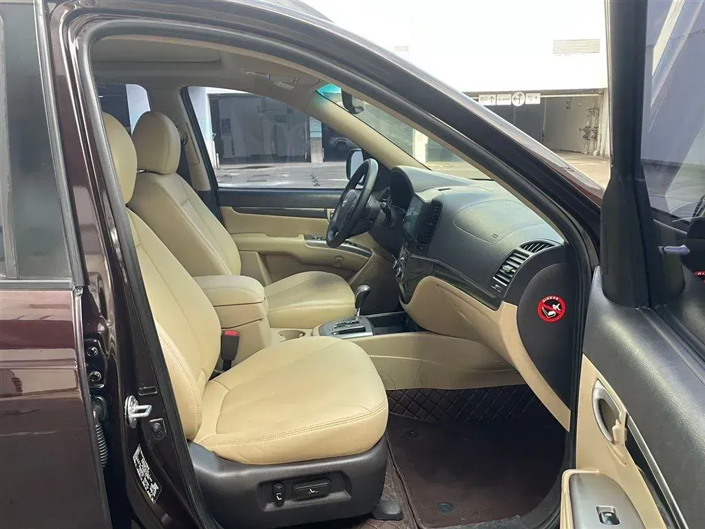 2011 Hyundai Santafe Classic 2.4L 174HP L4 6AT,autocango,china used car exporter,china ev exporter,chinese used car exporter,chinese used ev exporter