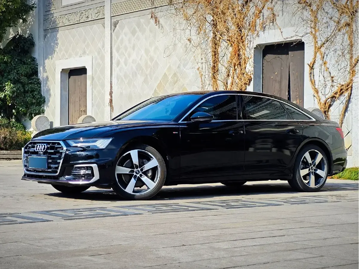 2023 Audi A6L 2.0T 245HP L4 7DCT