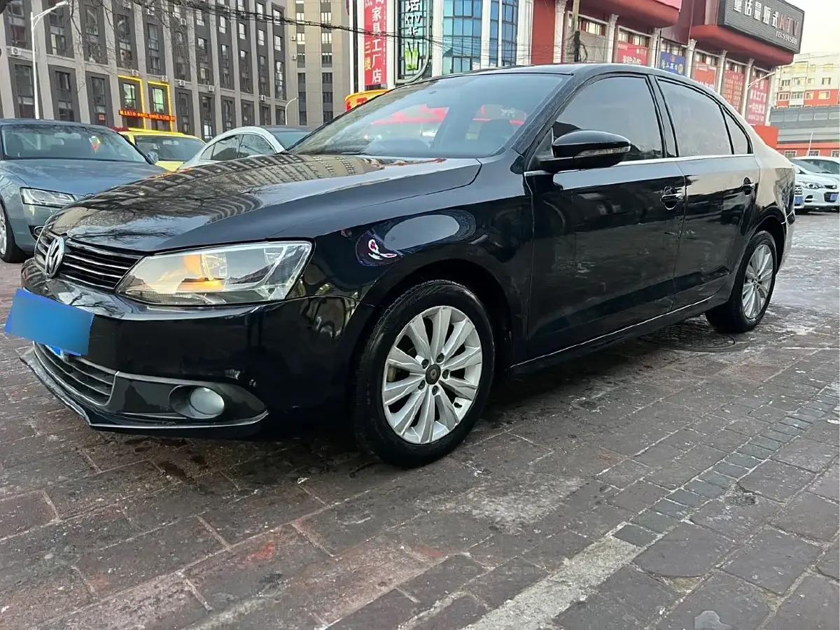 2014 Volkswagen Sagitar 1.6L 105HP L4 6AT