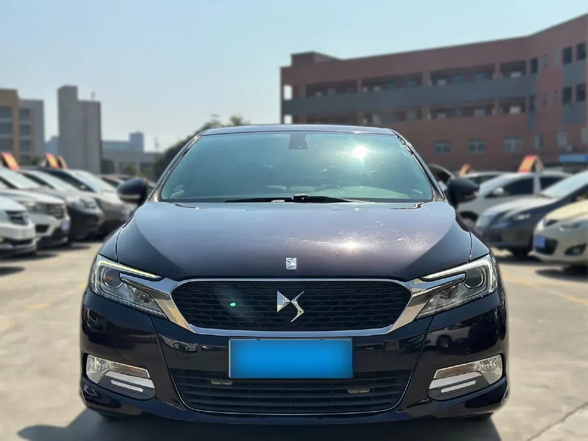 2014 DS 5LS 1.6T 200HP L4 6AT,autocango,china used car exporter,china ev exporter,chinese used car exporter,chinese used ev exporter