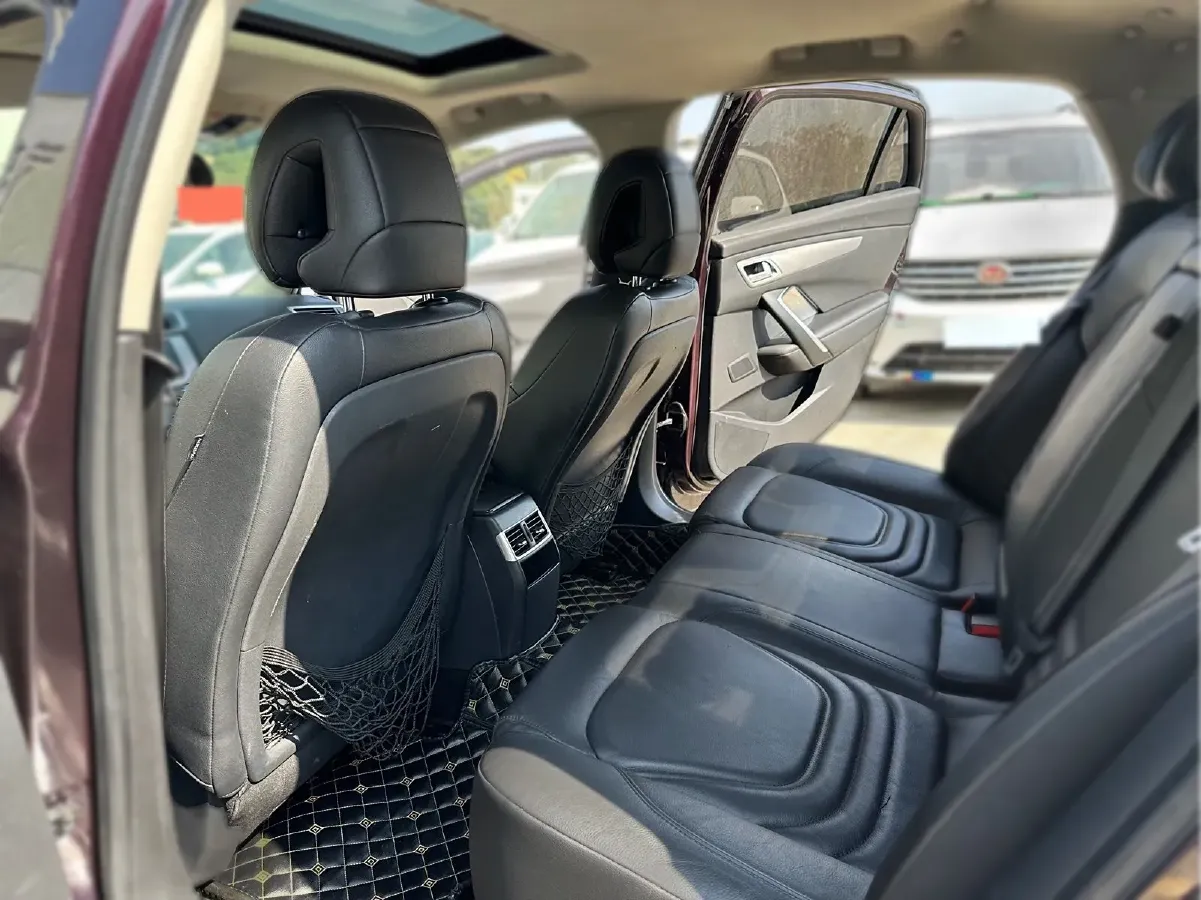 2014 DS 5LS 1.6T 200HP L4 6AT,autocango,china used car exporter,china ev exporter,chinese used car exporter,chinese used ev exporter