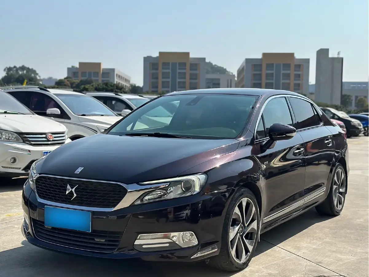 2014 DS 5LS 1.6T 200HP L4 6AT