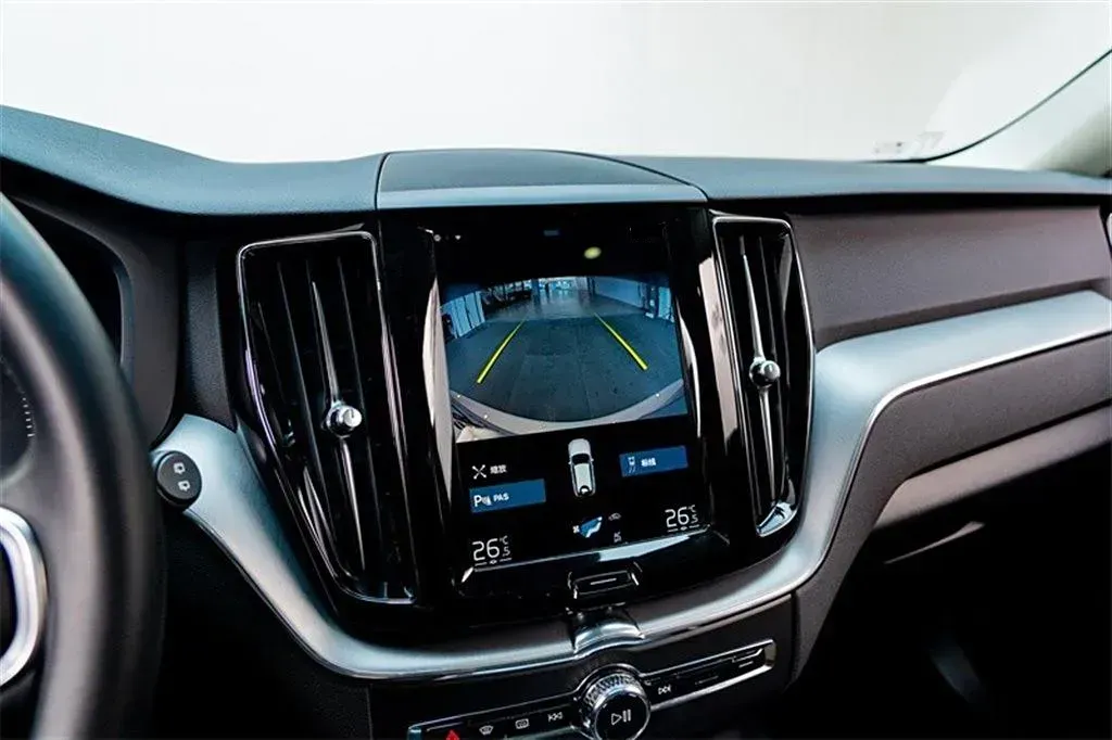 2021 Volvo XC60 2.0T 250HP L4 8AT,autocango,china used car exporter,china ev exporter,chinese used car exporter,chinese used ev exporter