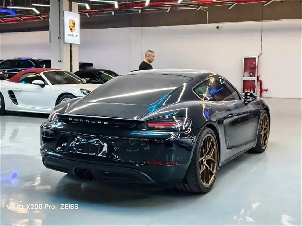 2020 Porsche 718 2.0T 250HP H4 7DCT,autocango,china used car exporter,china ev exporter,chinese used car exporter,chinese used ev exporter