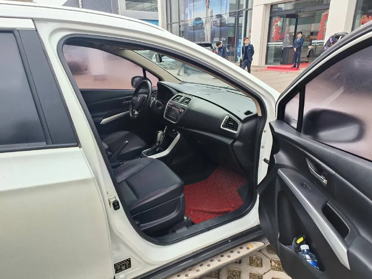 2015 Suzuki S-cross 1.4T 140HP L4 6AT,autocango,china used car exporter,china ev exporter,chinese used car exporter,chinese used ev exporter