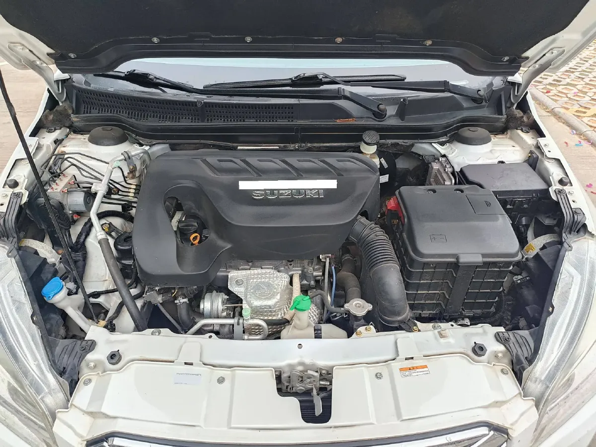 2015 Suzuki S-cross 1.4T 140HP L4 6AT,autocango,china used car exporter,china ev exporter,chinese used car exporter,chinese used ev exporter