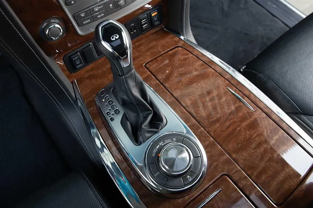 2016 Infiniti QX80 5.6L 398HP V8 7AT,autocango,china used car exporter,china ev exporter,chinese used car exporter,chinese used ev exporter