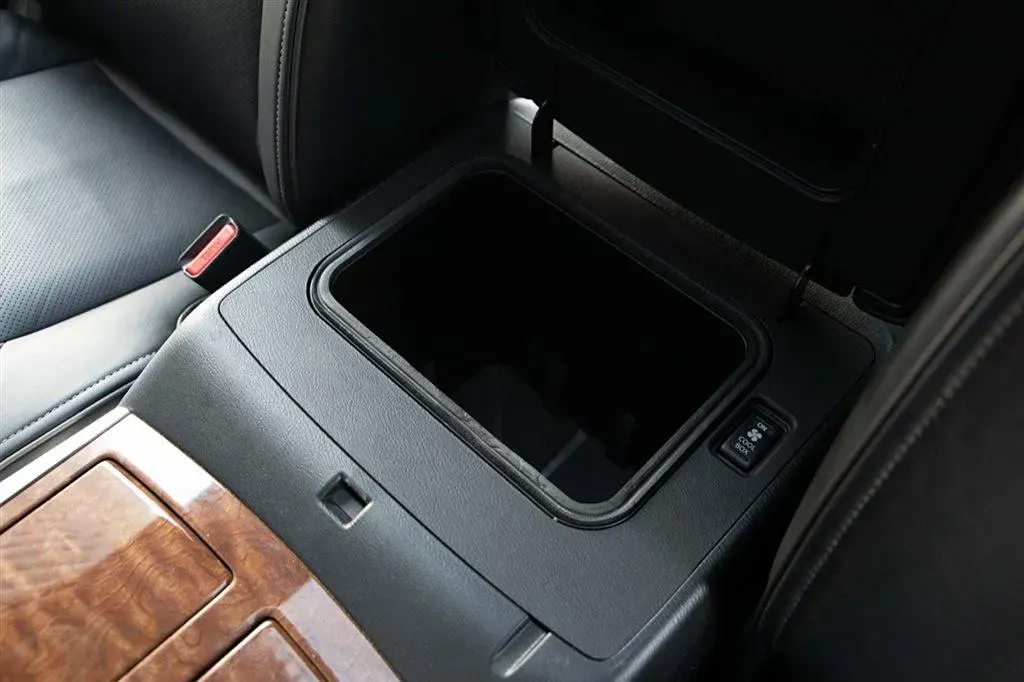 2016 Infiniti QX80 5.6L 398HP V8 7AT,autocango,china used car exporter,china ev exporter,chinese used car exporter,chinese used ev exporter